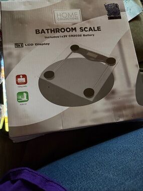 Home Collection Glass Bathroom Scale - Silver and Black